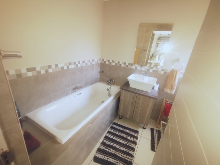 2 Bedroom Property for Sale in Douglas Valley Free State